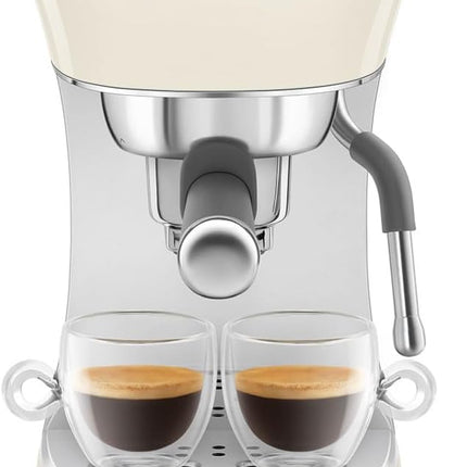 Smeg ECF02CRUK, 50's Retro Style Aesthetic Espresso Coffee Machine