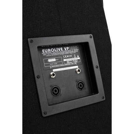 Behringer EUROLIVE VP1520 speaker input connectors