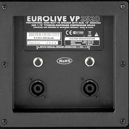 Behringer EUROLIVE VP2520 speaker input connectors